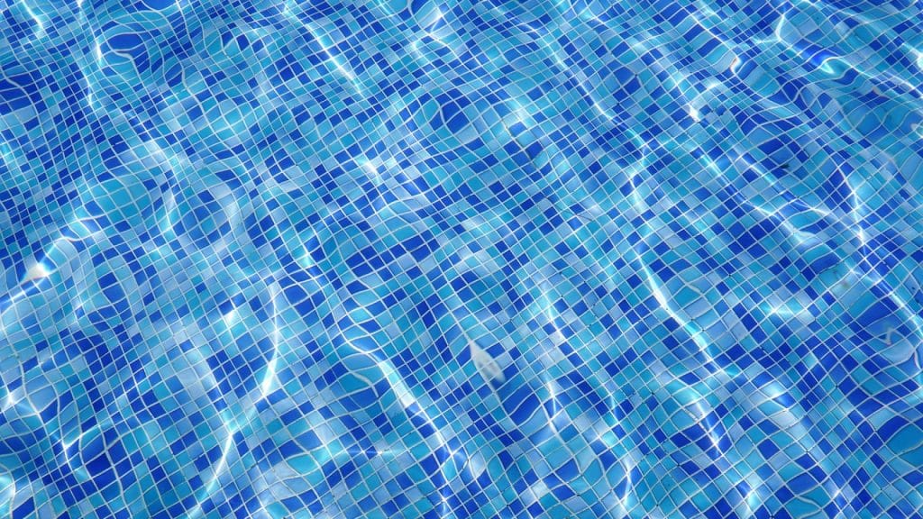 Carrelage pour piscine : quel design marche le mieux aujourd'hui ?